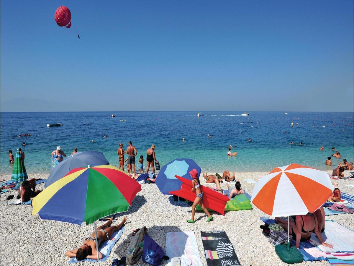 2 Bedroom Cozy Apartment In Makarska Ngoại thất bức ảnh